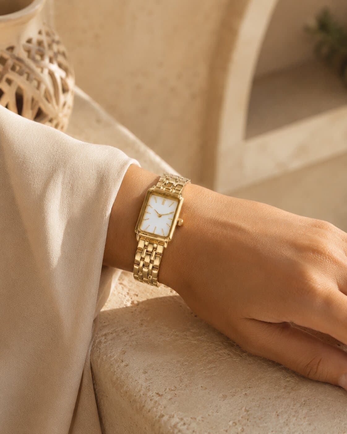 Montre fine cadran nacré